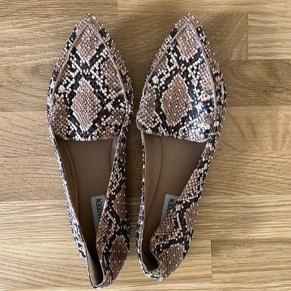 Steve Madden Shoes | Steve Madden Feather Loafer Flat | Color: Tan | Size: 9.5 | Natbear29's Closet